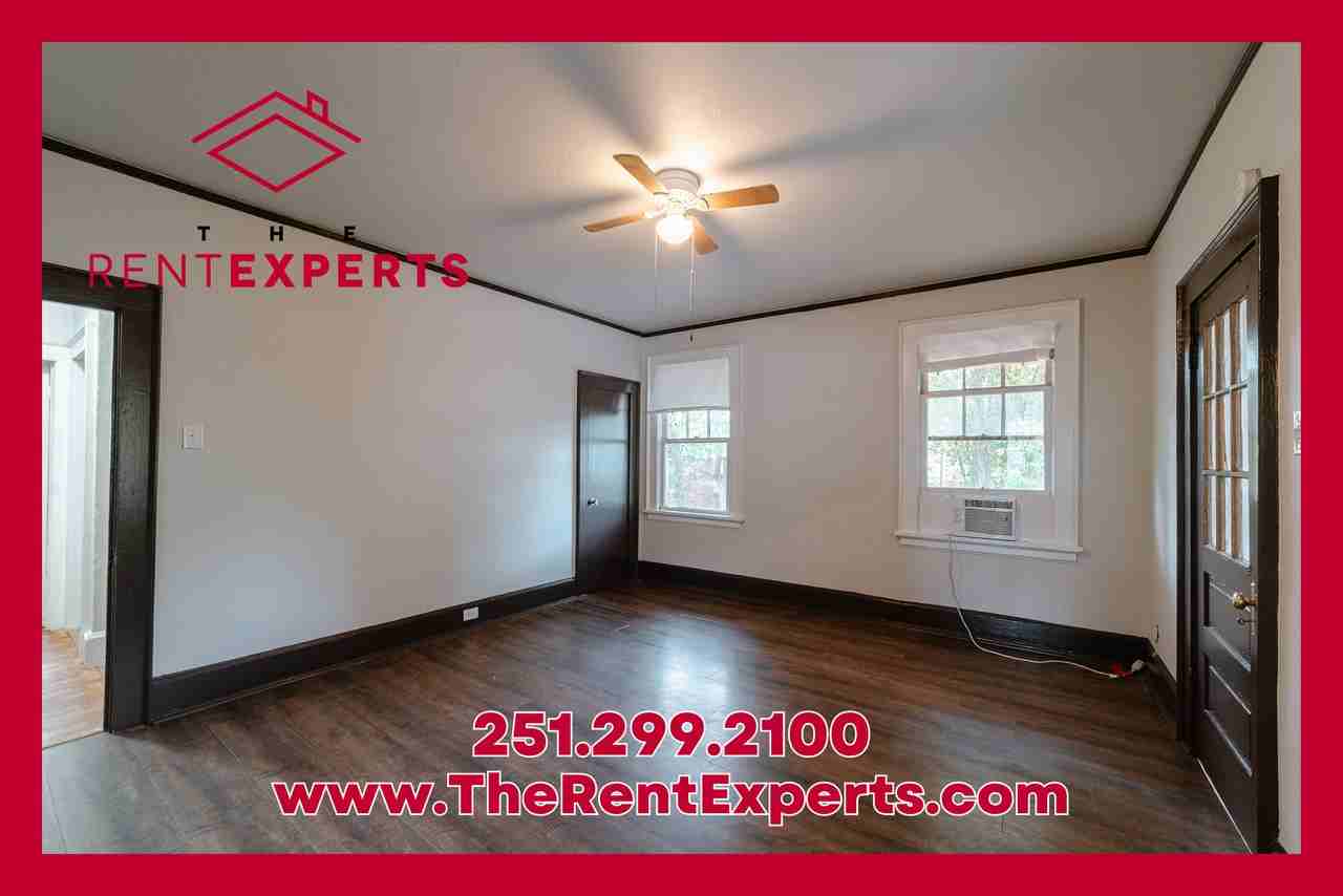 312 1st Street #B - Photo 3 of 22