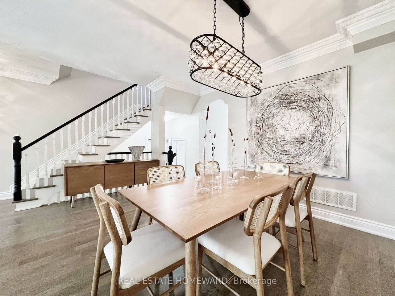 307 Deloraine Avenue - Photo 3 of 33