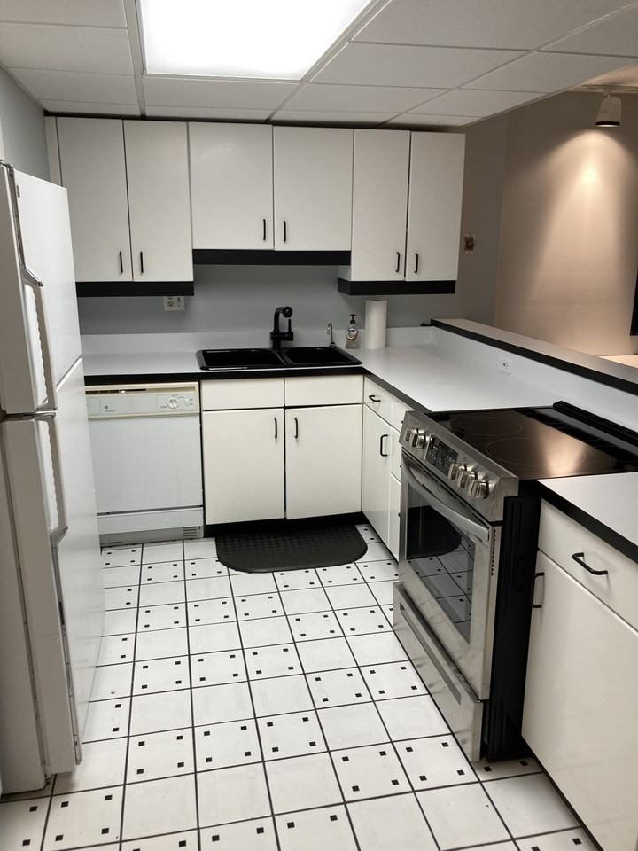 103 W Dixon Ave - Photo 3 of 5