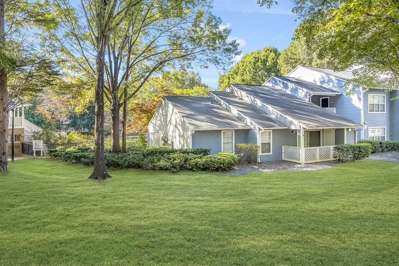 The Jade Charlotte Apartments 5600 Paces Glen Avenue, Charlotte, NC