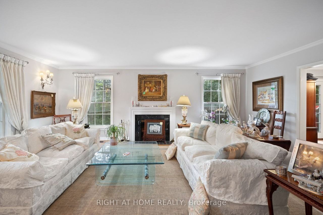 1 Toba Drive - Photo 2 of 18