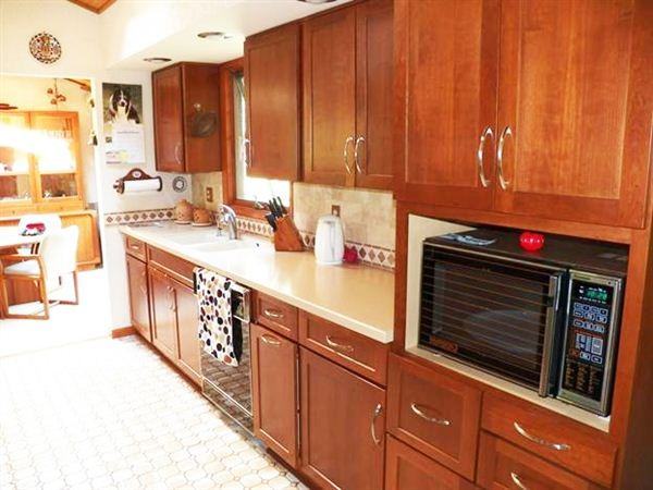 8334 Pleasant Plain Rd - Photo 2 of 19