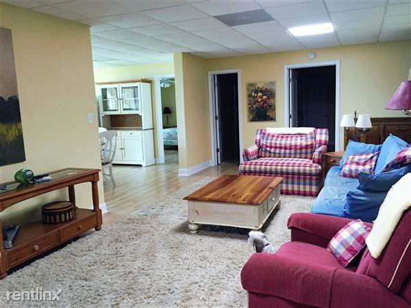 27 Maidstone Dr - Photo 3 of 11