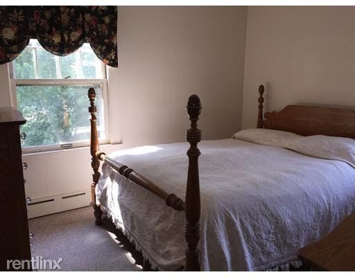 11 Pickering Ave - Photo 3 of 7