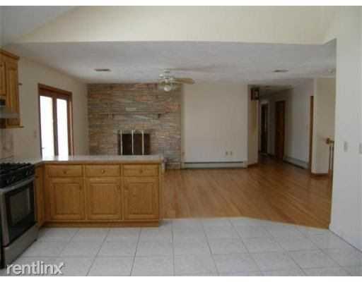 2283 Washington St - Photo 3 of 8