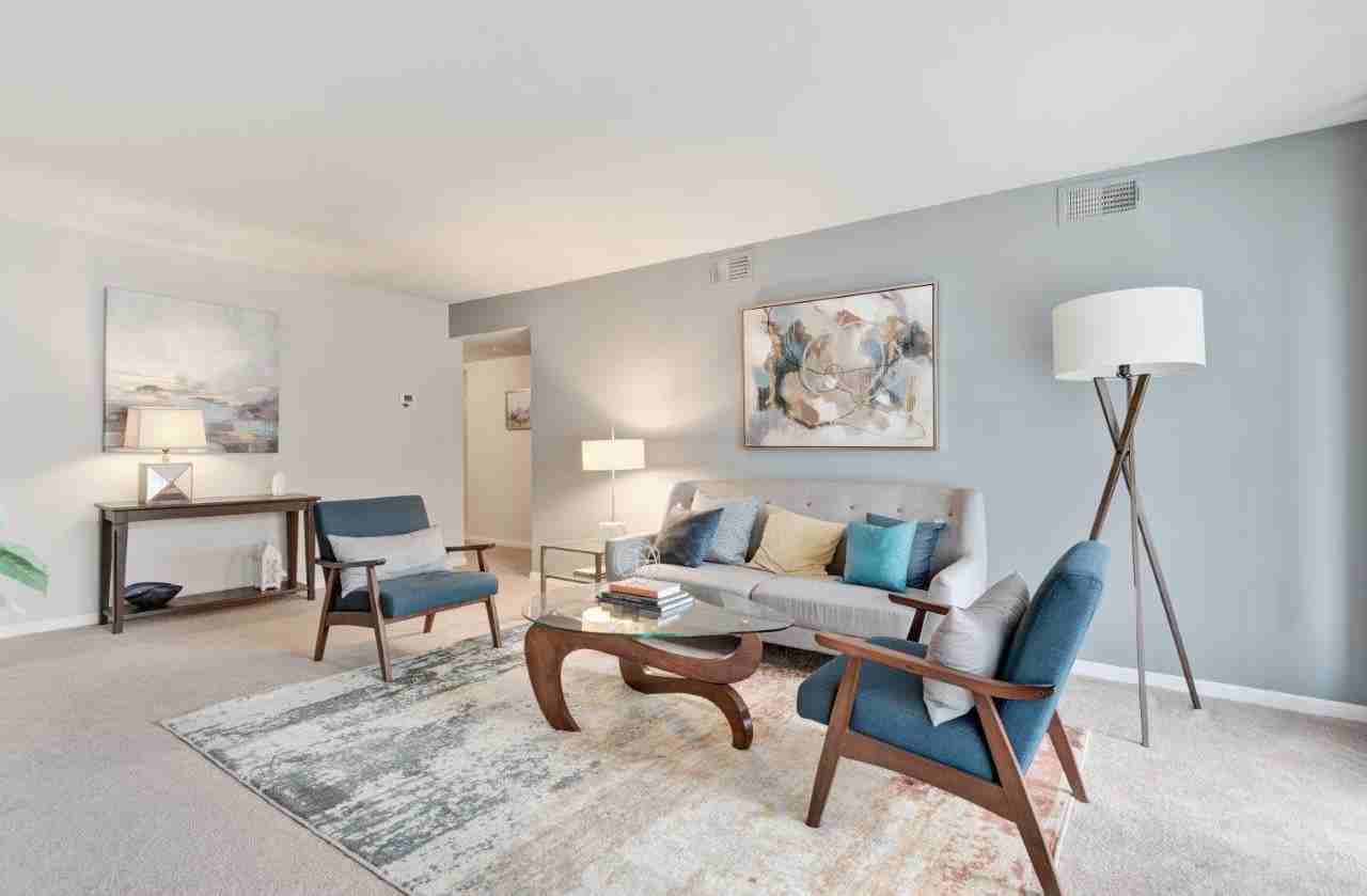 Willow Run at Mark Center Apartment Homes - Photo 7 of 26