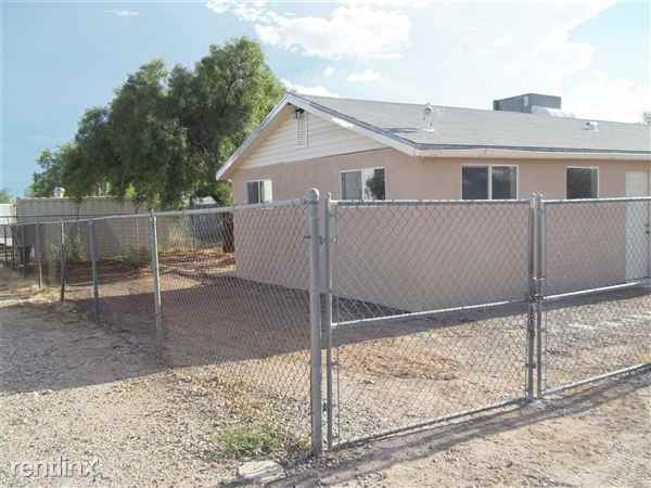 3220 E Mossman Rd - Photo 2 of 9