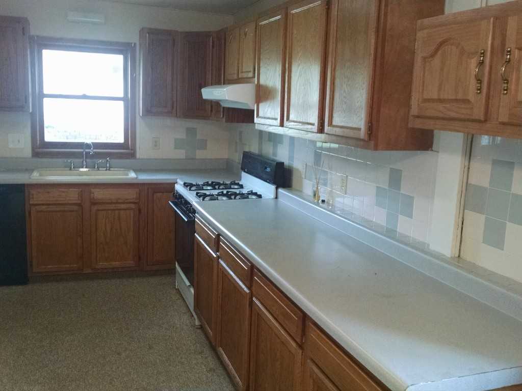 104 Cleveland St - Photo 2 of 15