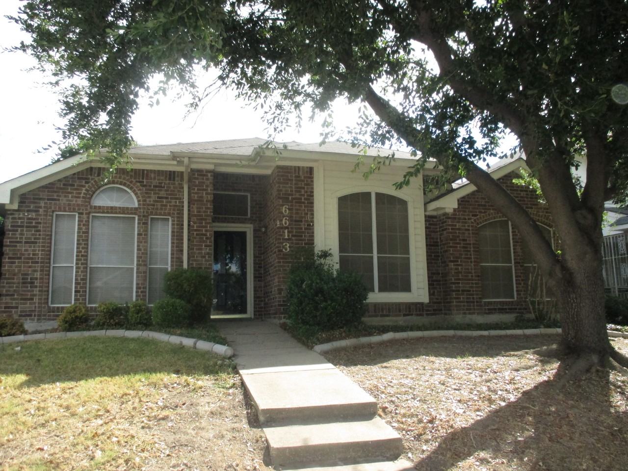 6613 Teresa Ln - Photo 2 of 15