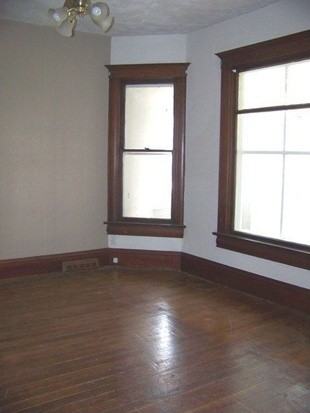 1220 E 5th St - Photo 3 of 15