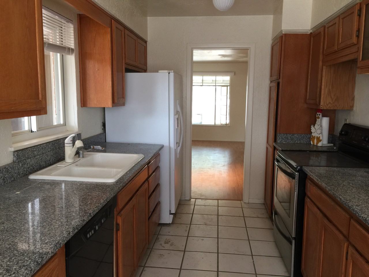 1309 Kentucky St NE - Photo 2 of 12