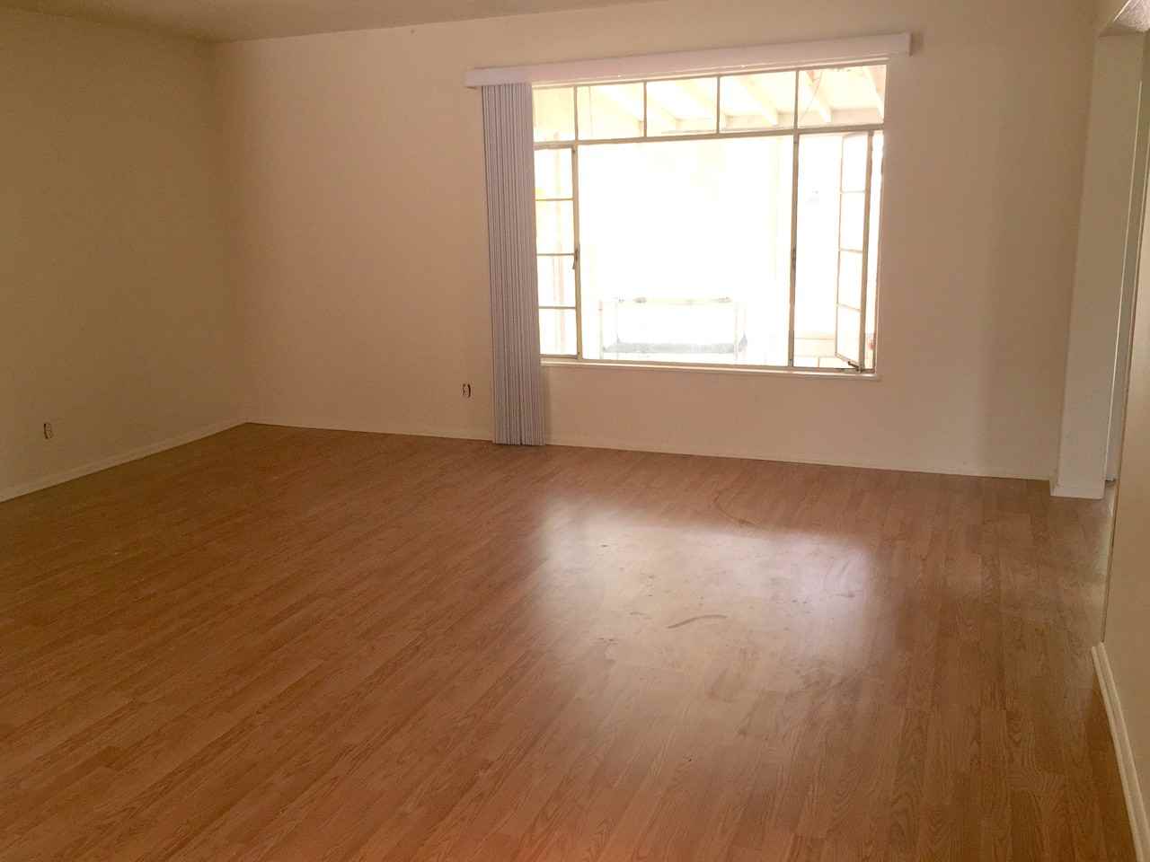 1309 Kentucky St NE - Photo 3 of 12