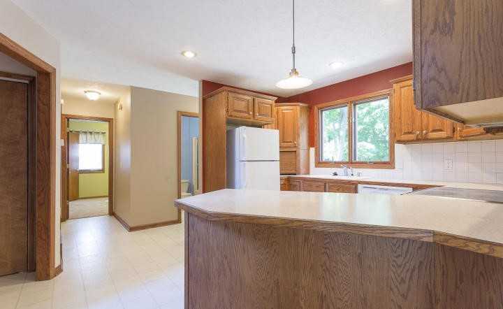 2467 Palm Dale Dr SW - Photo 3 of 24
