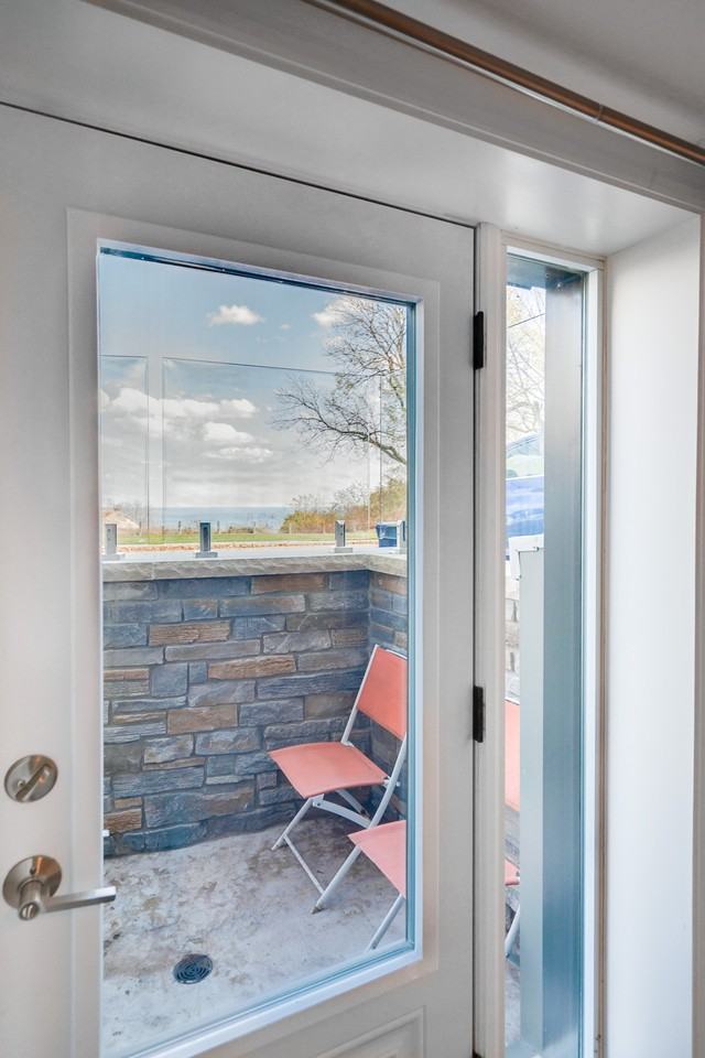 64 Sunnypoint Crescent - Photo 3 of 10