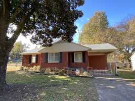 featured image of 3275 Aden St