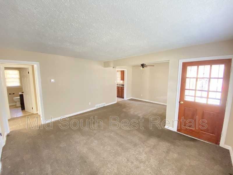 3275 Aden St - Photo 2 of 9