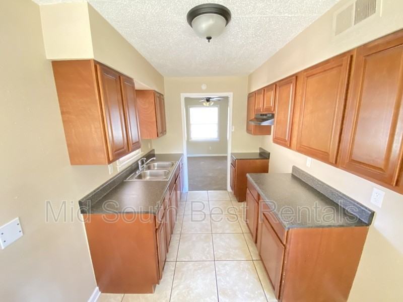 3275 Aden St - Photo 3 of 9