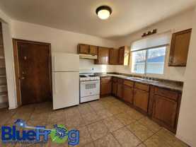 706 Elmore St - Photo 1 of 1