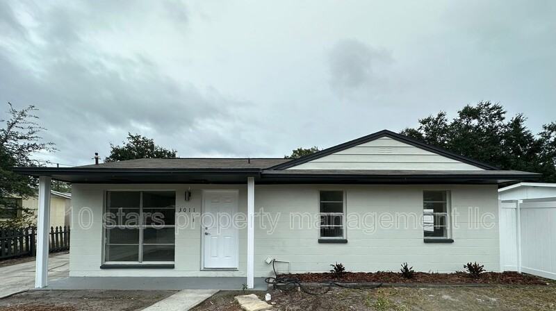 3011 N 43rd St - Photo 2 of 38