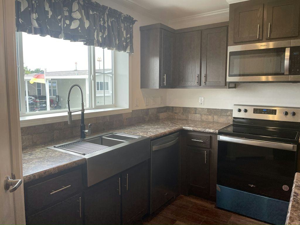 4099 74th Pl N #438 - Photo 3 of 36