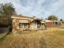 featured image of 1709 N Page Ave