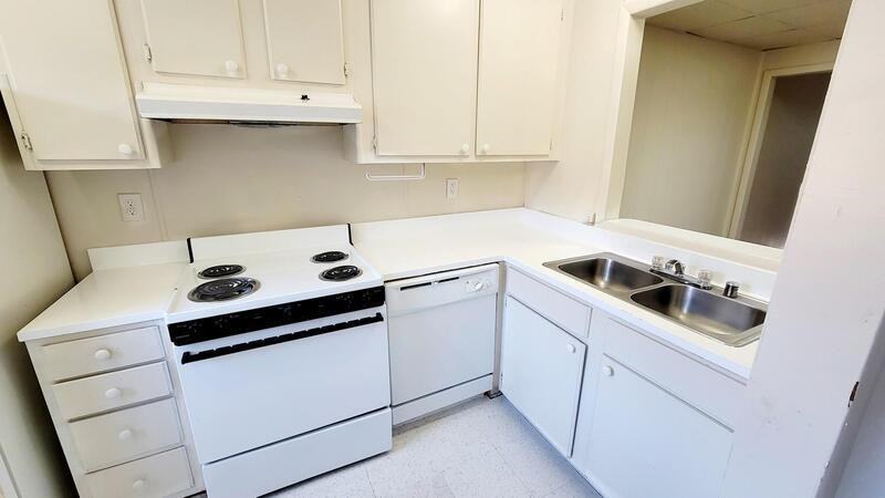 3949 Keswick Ct - Photo 7 of 22