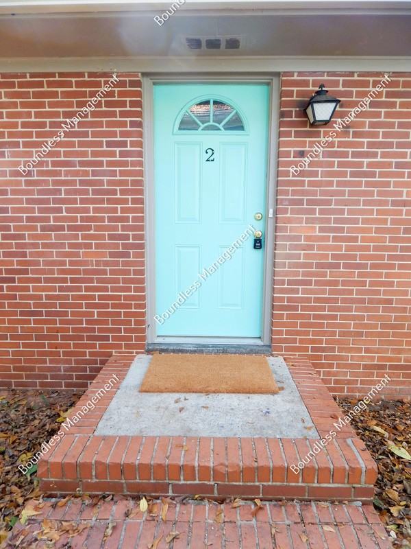 2476B Maple St #B - Photo 2 of 13
