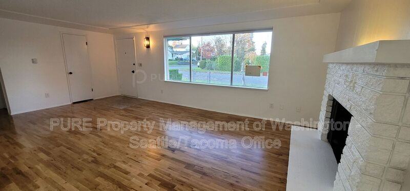 920 S 68th St - Photo 7 of 21