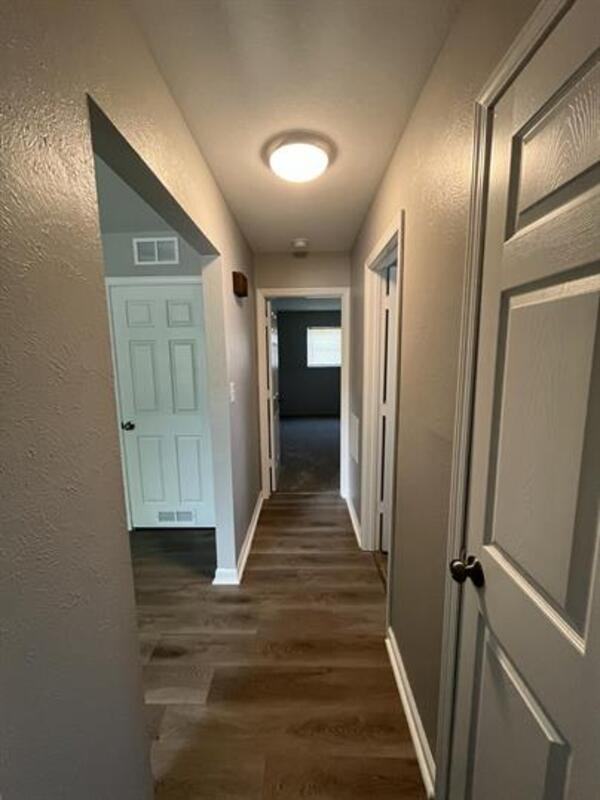 1009 Mill Hwy - Photo 3 of 10