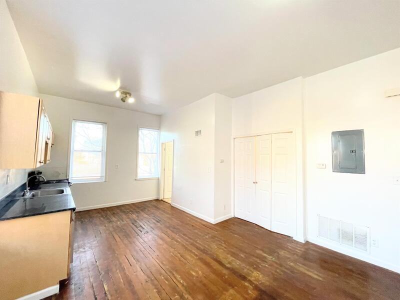 2745 Pestalozzi St #2W - Photo 3 of 10
