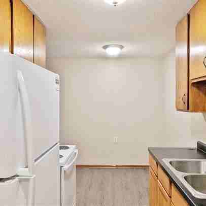 1074 York - Photo 3 of 10