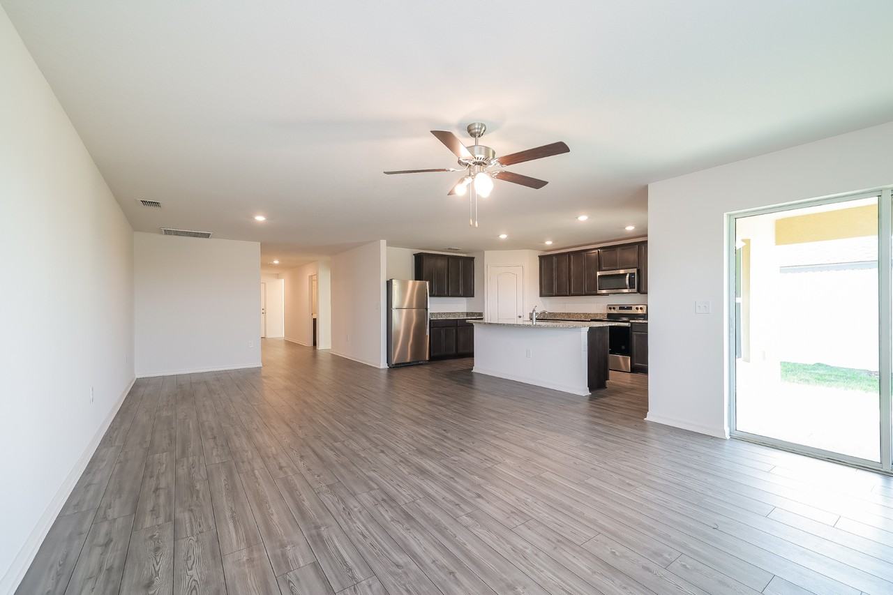 1615 Swan Lake Cir - Photo 3 of 15