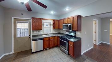 featured image of 337 W Chamberlin St #1