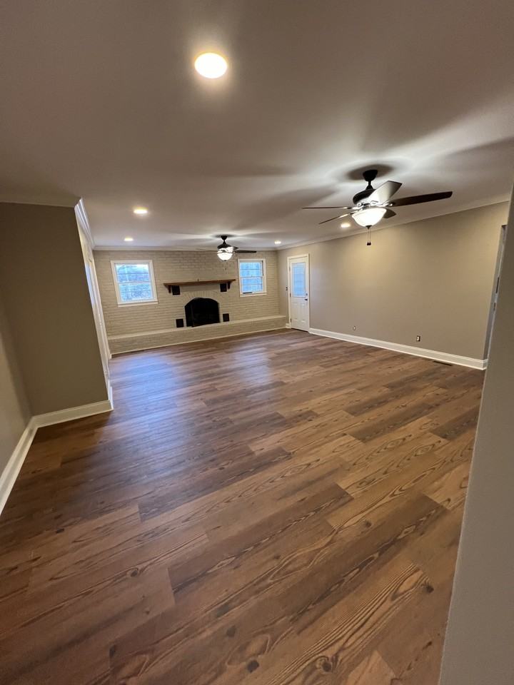 2038 Conway Dr #NA - Photo 2 of 20