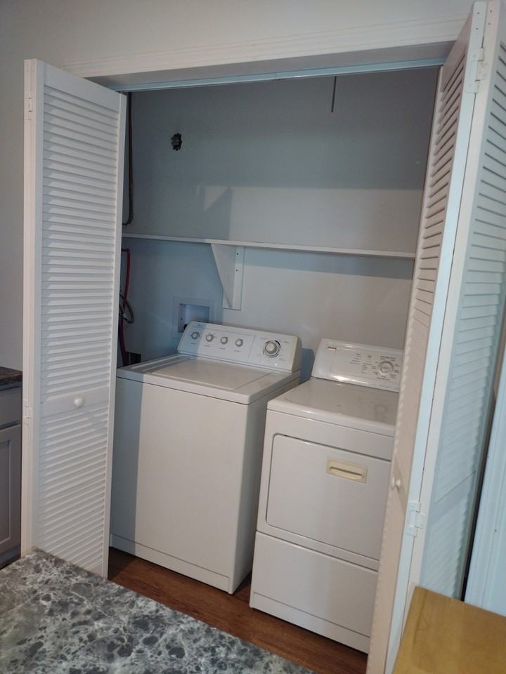 413 W Lima Ave #413 - Photo 3 of 17