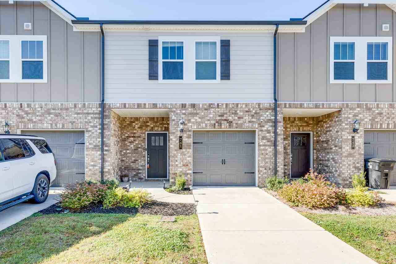 725 Prairie View Dr #1 - Photo 2 of 26