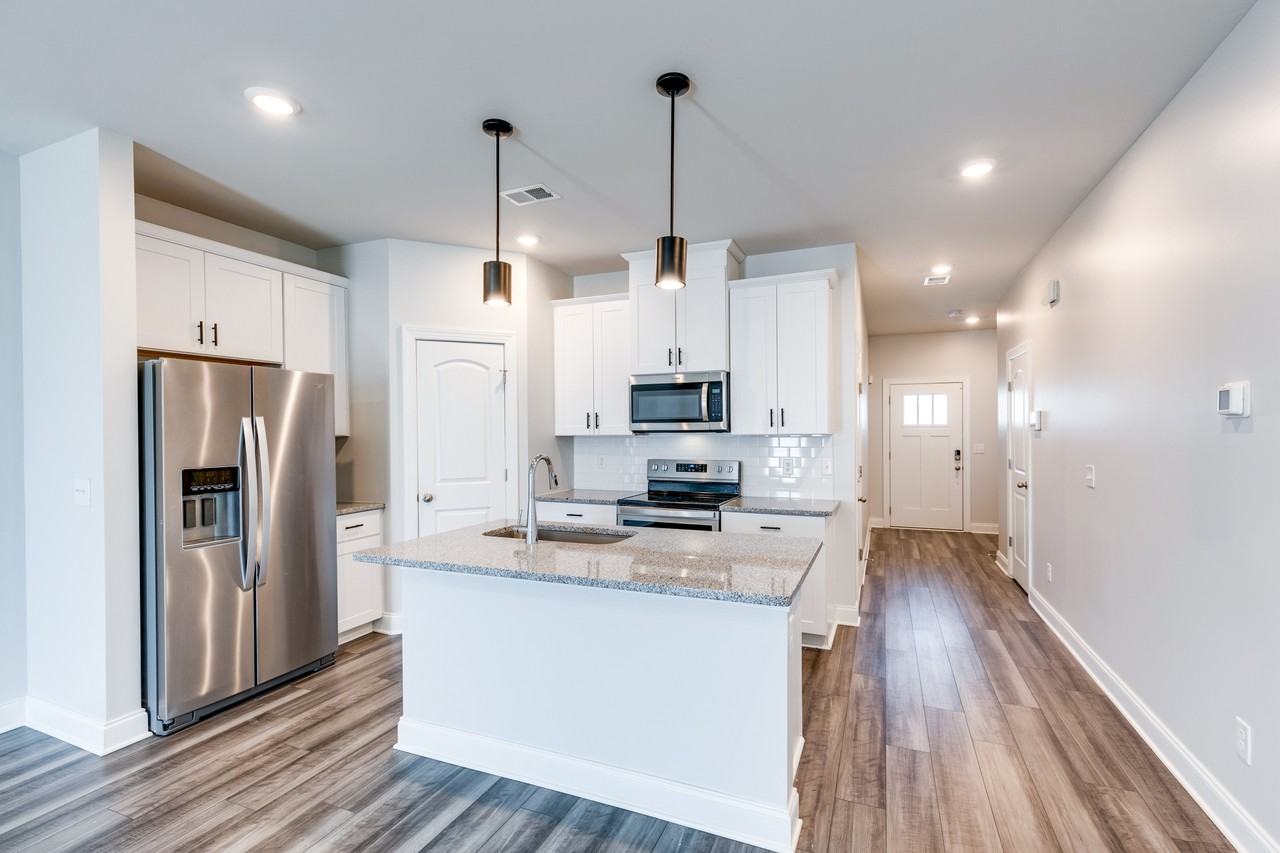 725 Prairie View Dr #1 - Photo 7 of 26