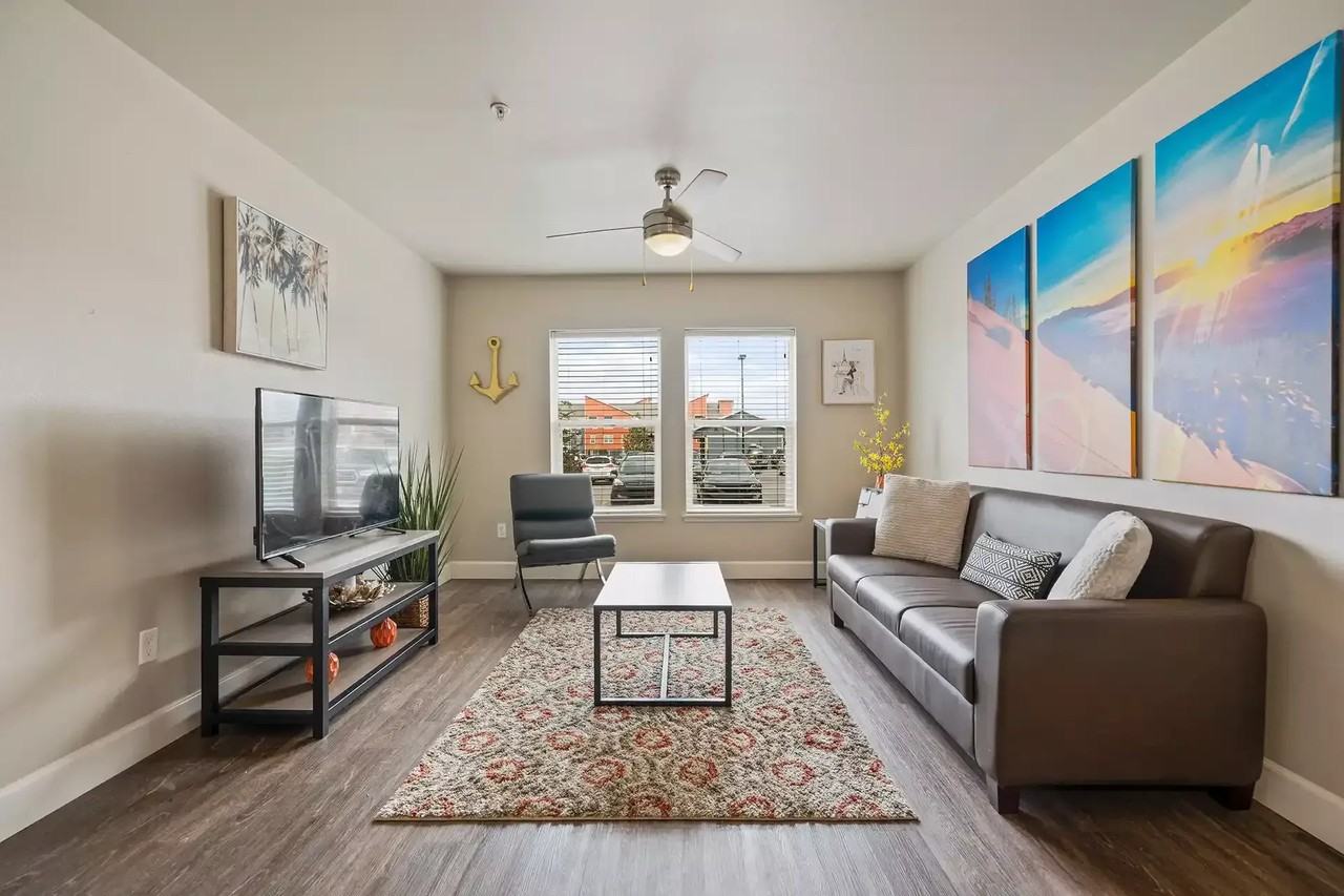 Stadium View - Photo 2 of 25