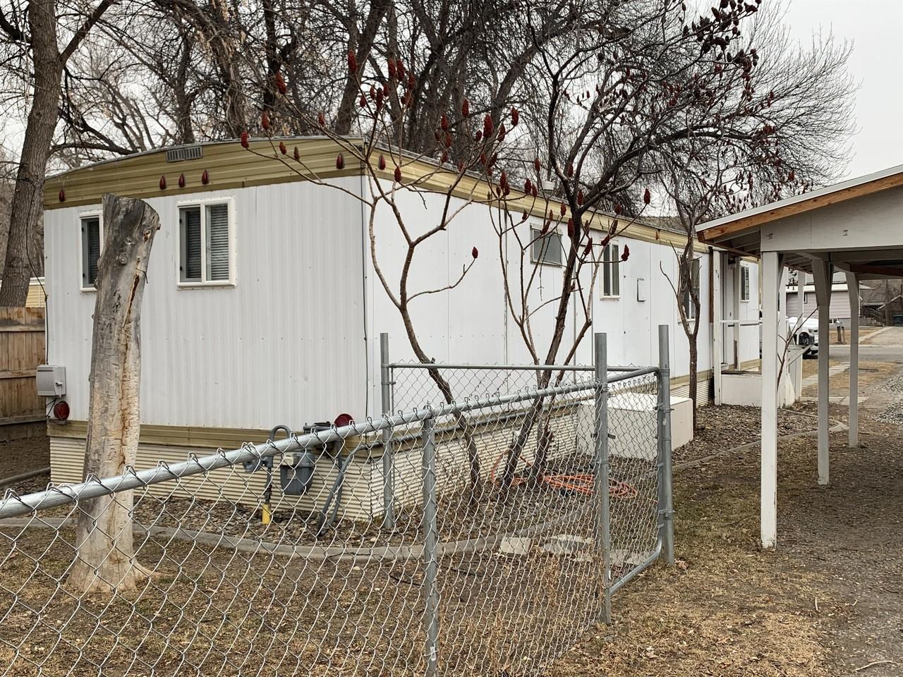 922 N 23rd St - Photo 2 of 10