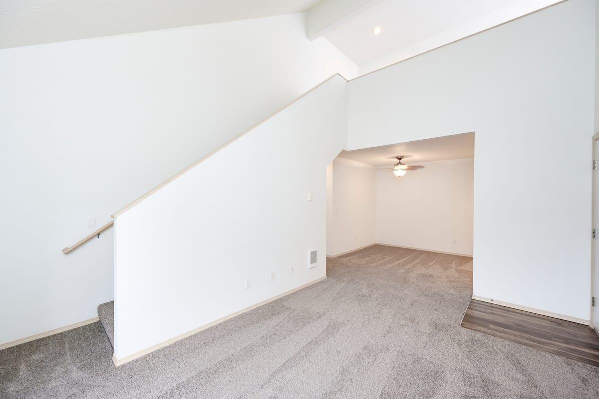 101 Northeast 1st Avenue - Photo 6 of 20