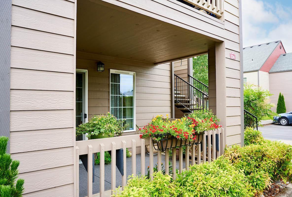 101 Northeast 1st Avenue - Photo 2 of 20