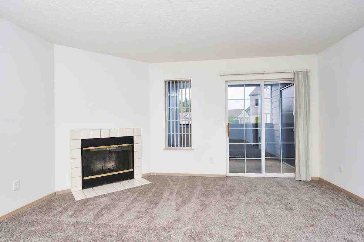 101 Northeast 1st Avenue - Photo 5 of 20