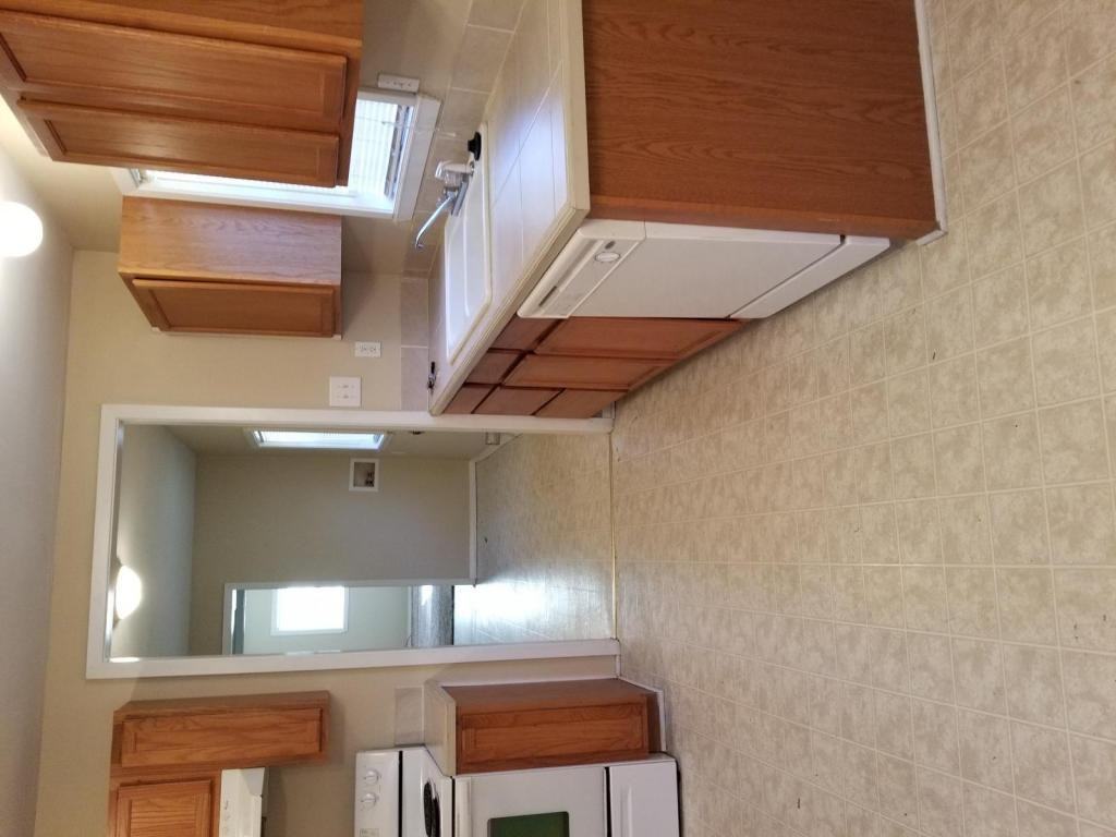 101 Stevens St - Photo 2 of 8