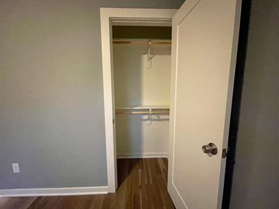 3919 Kenwood Ave #A - Photo 3 of 32