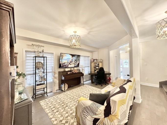 134 Branigan Cres - Photo 3 of 29
