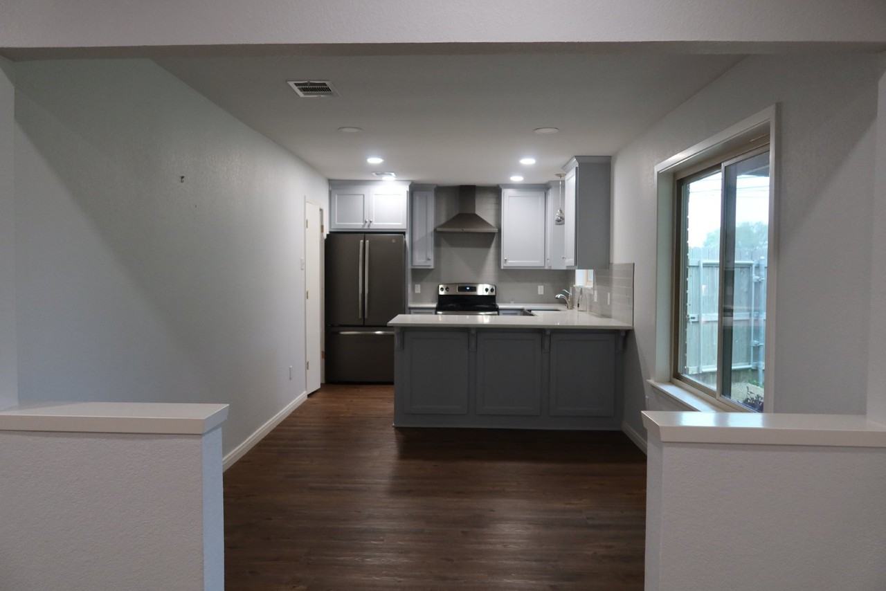 101 Travis Ln - Photo 5 of 19