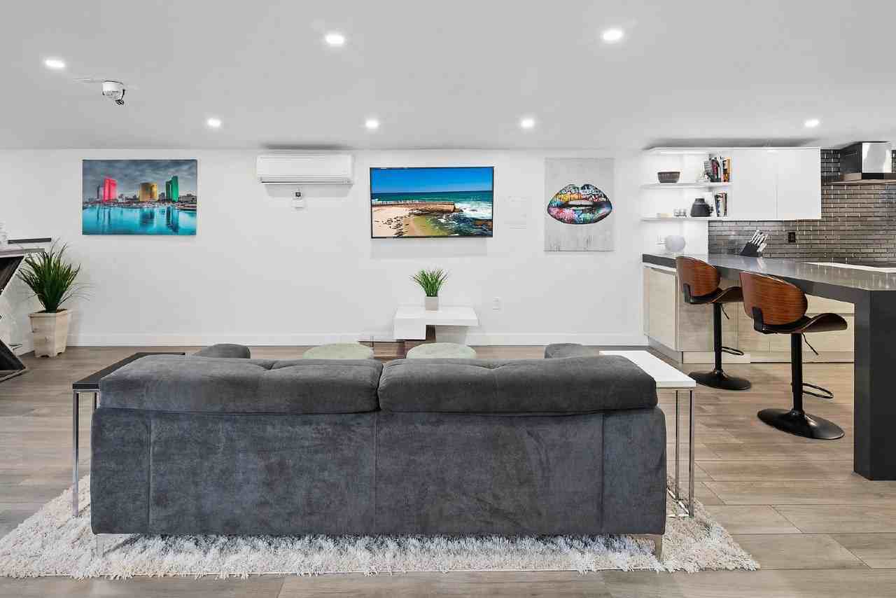 702 Kettner Blvd #B - Photo 6 of 14