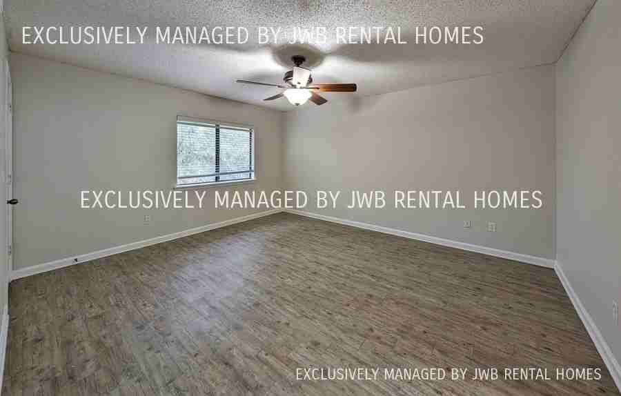 4817 Playschool Dr - Photo 2 of 8