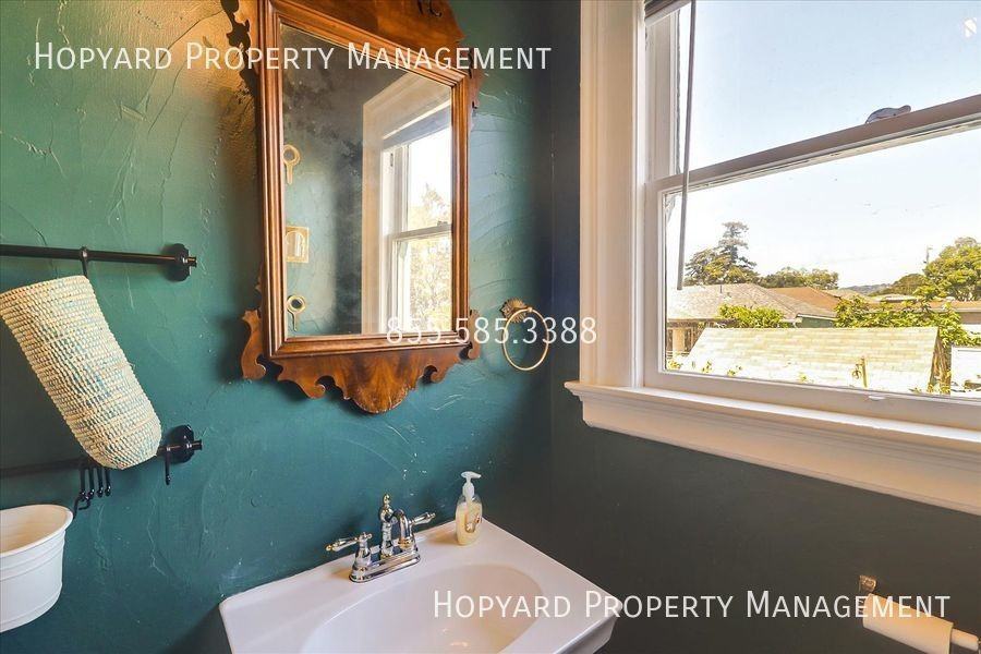 2214 E 27th St #2216 - Photo 3 of 12