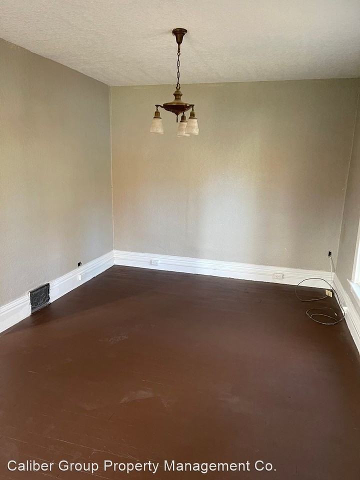 1135 Rainbow Dr - Photo 2 of 9